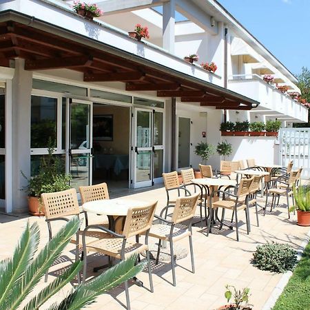 Hotel Mare Azzurro Terracina Exteriér fotografie