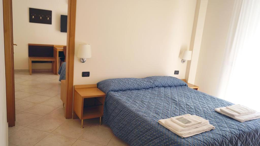 Hotel Mare Azzurro Terracina Exteriér fotografie