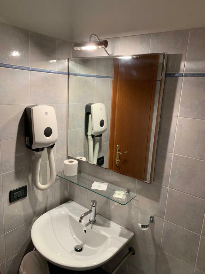 Hotel Mare Azzurro Terracina Exteriér fotografie
