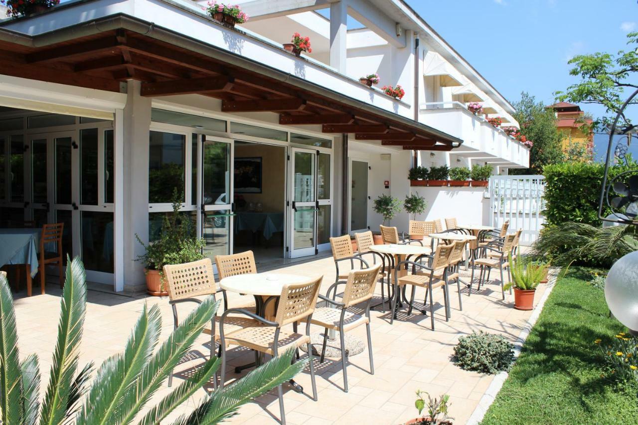 Hotel Mare Azzurro Terracina Exteriér fotografie